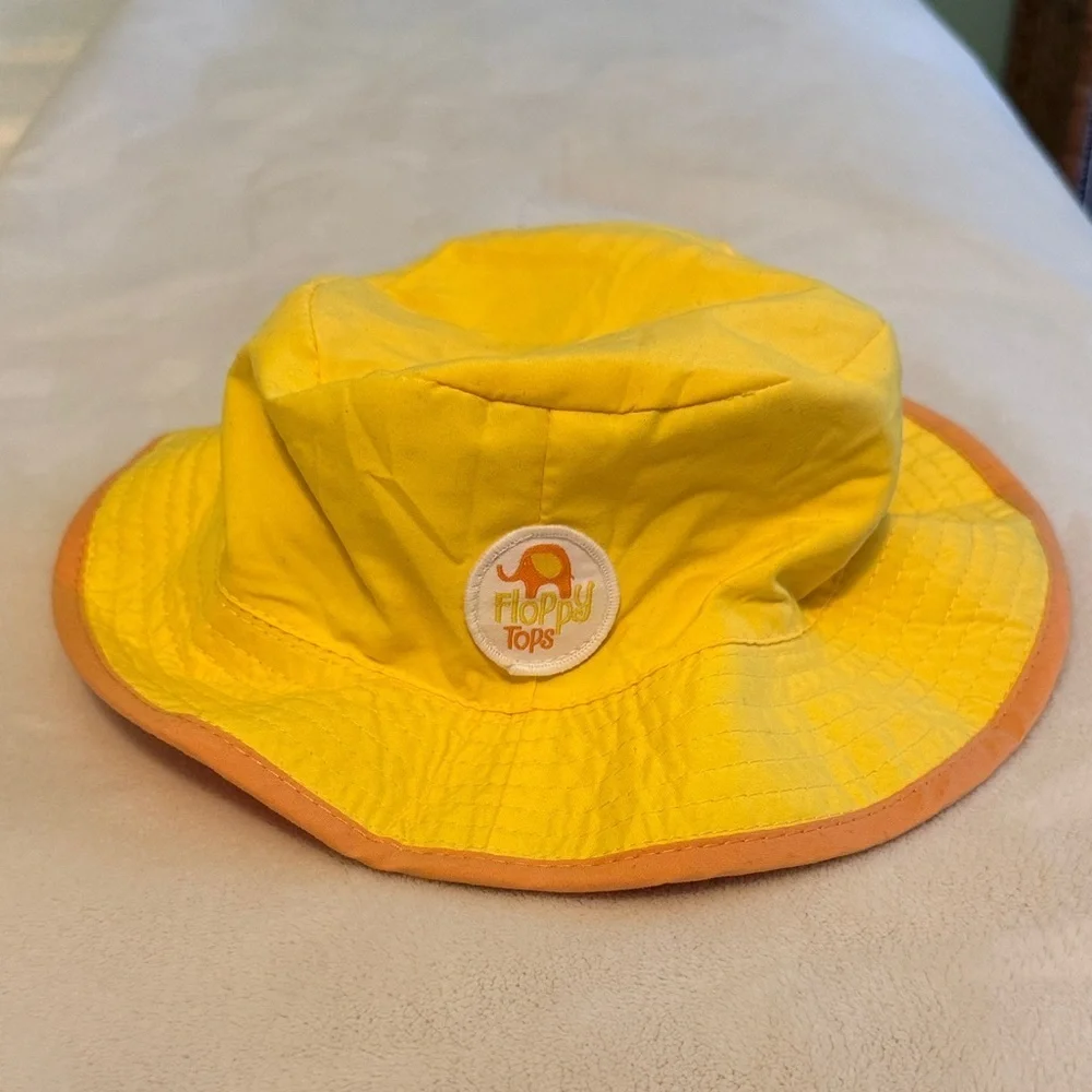 NWOT Floppy Tops Yellow Orange Children’s Reversible Rain & Sun Hat Polyester OS